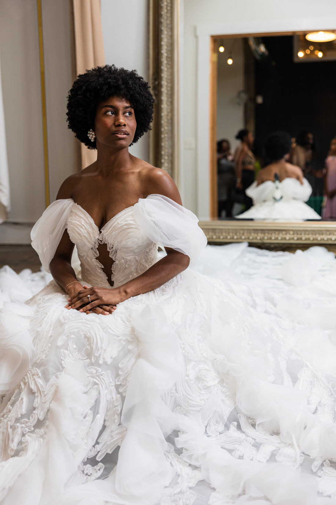 Bridal Shopping Tips : How to Save Time, Money, and Stress When Choosing Your Wedding Dress